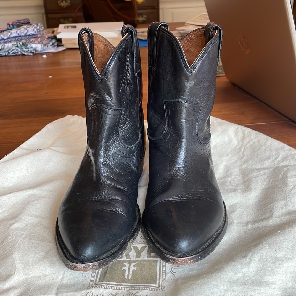 Frye Billy Short Black Size 8.5
